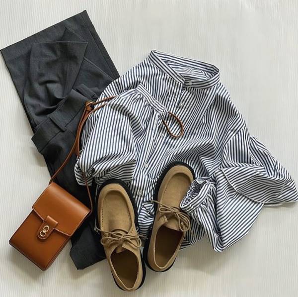 「天使なん？」「めっちゃ便利」！！【GU】「出た瞬間」に買った”ラッフルブラウス”