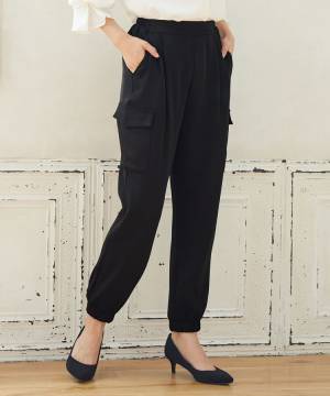 「脚長効果」抜群すぎないっ？！【ハニーズ】「トレンド感」満載の”カーゴボトムス”