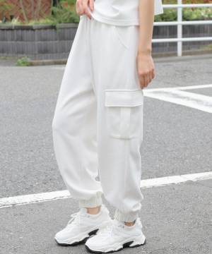 「脚長効果」抜群すぎないっ？！【ハニーズ】「トレンド感」満載の”カーゴボトムス”