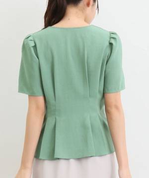 これが【ハニーズ】の本気かッ！！ オンオフ問わず使える♡ 毎日でも着たい「上品ブラウス」