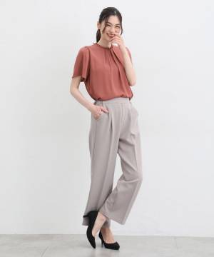 これが【ハニーズ】の本気かッ！！ オンオフ問わず使える♡ 毎日でも着たい「上品ブラウス」