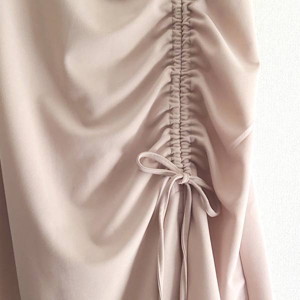 「安くてかわいい」の見つけた♡【しまむら】「驚き」の＜1089円＞”シャーリングナロースカート”が可愛すぎる♡