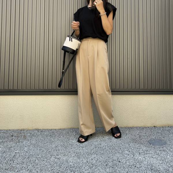 どんな服にも「合わせやすい」と超好評！！【ユニクロ・GU・ZARA】《相性抜群》“ブラック＆ベージュ”コーデ