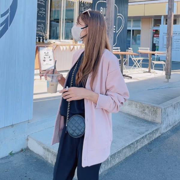 秋支度にピッタリ「めっちゃ使える」◎【ユニクロ】「大人可愛く着られる」”カーディガン”特集