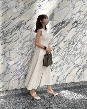 こりゃ、バズるの納得ッ！！【ユニクロ 】美人見えハンパない♡「上品ワンピ」