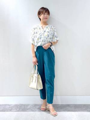 「大人気ブラウス」がついに値下げッ！♡【グローバルワーク】夏に真似したい「お手本コーデ」