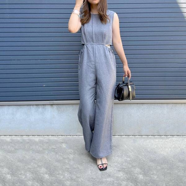 販売前からざわついてた⁉︎【しまむら】バズる予感しかない♡「激かわオールインワン」