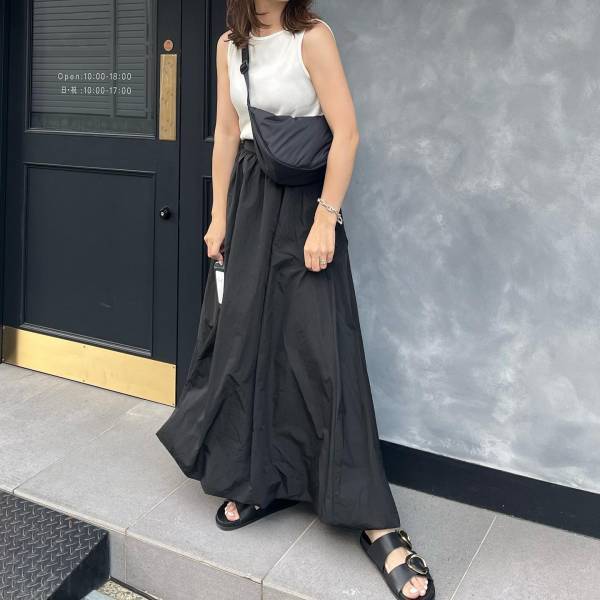 シンプルなのに美しい♡【ユニクロ】使い勝手良くて1枚あればGOOD！「袖なしトップス」