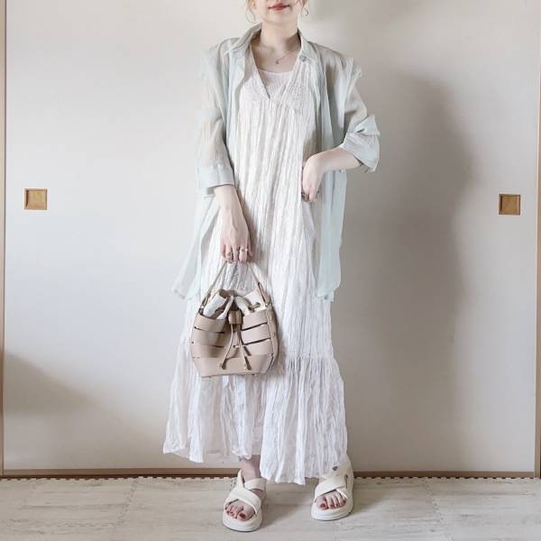 めーっちゃ可愛くて履き心地も感動…！【SHEIN】え、こんなに万能なの！？”ホワイトサンダル”コーデ4選