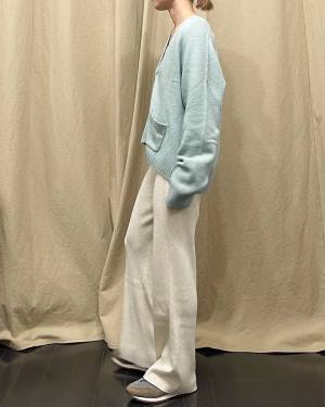 今年は新色きた！何色買おう？【ユニクロ】＜ほんと頼りになる！＞”淡色スフレヤーンカーディガン”は見逃せない