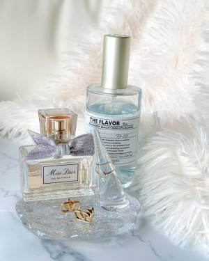 これ「ツボすぎる…」♡【3COINS】とにかく「映える」高級感たっぷり”アクセサリートレイ”