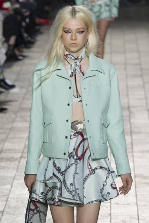 いま注目の新世代モデル【Hunter Schafer　ハンター・シェーファー】