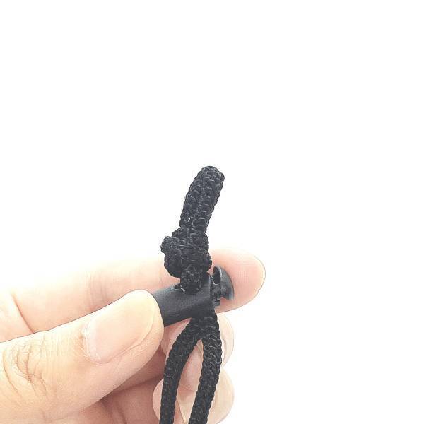 《暑い夏の救世主》コレで100円！？「保冷も保温もできる！」【セリア】超優秀“サコッシュ”でお悩み解決！