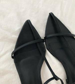 探し続けて「やっと出会えた一足」…！【SHEIN】「デザインお値段ともに大満足」”ストラップサンダル”に感動！