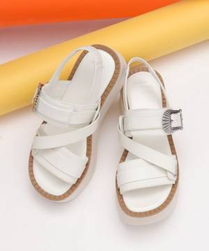 絶ッッ対に使えるやつじゃん♡♡ 【JEANASIS】スタイルアップも叶う！「厚底サンダル」