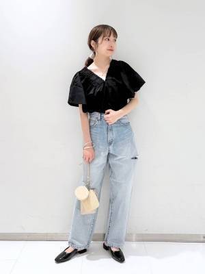 大人気アイテムが再登場！【ローリーズファーム】脚長効果も◎「ストレートデニム」