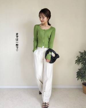 完全に沼りましたわ。【GU】差し色にもぴったり！ 透け感も上品な「グリーンカーデ」