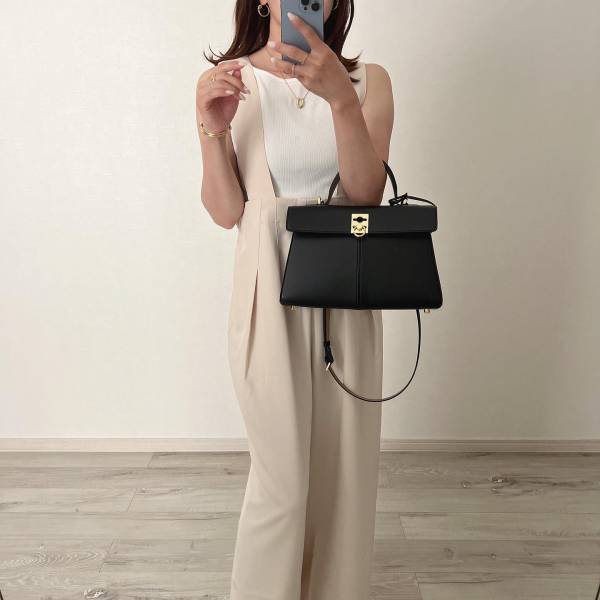 それどこの？って褒められる♡ 【ユニクロ】プチプラで優秀！ 話題の「ノースリーブT」