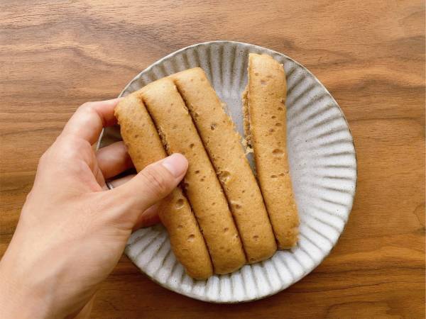 子どものおやつにも最適…！【ローソン】黒糖の優しい甘さがおいしい「ちぎり黒糖蒸しパン」はコスパも◎