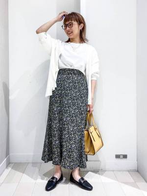 大至急【グローバルワーク】に駆け込めー！！ オンオフOK◎ 主役級「値下げスカート」