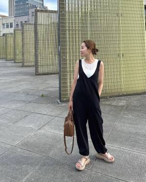 オンラインでは完売！？【GU】お店に急げッ！！ 大人女子に人気の「本命サロペット」