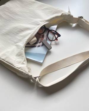 再販、待ってましたぁーッ！！【GU】大荷物さん派も安心！ 高見え「大容量バッグ」