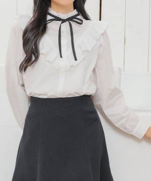 バズり予感ぷんぷん！！【ハニーズ】オンオフ問わず一軍確定♡「リボンブラウス」