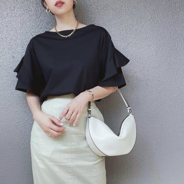 残暑もこれさえあれば怖くない！【接触冷感トップス】で、オシャレしながら涼しく♡