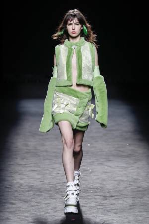 ランウェイシーンから見る【Y3Kファッション】のトレンド