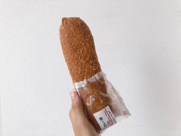 「ボリューム満点」で「食べ応えが抜群」！【セブンイレブン】もっちり生地の「カレー棒」を紹介