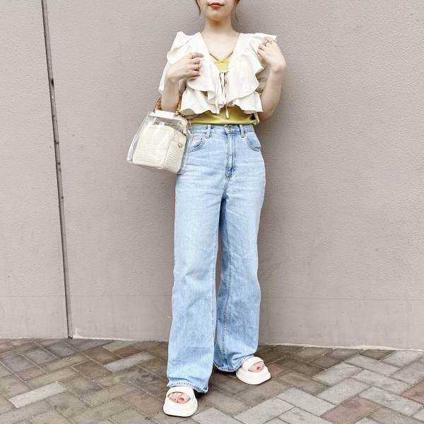 合わせやすすぎるッッ！！しかも「履き心地が抜群」♡【SHEIN】の手放せない“ホワイトサンダル”コーデ4選