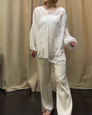 「インナー問題」コレで解決！【ユニクロ】「着まわし無限」の”優秀インナー”は期間限定価格で買える！