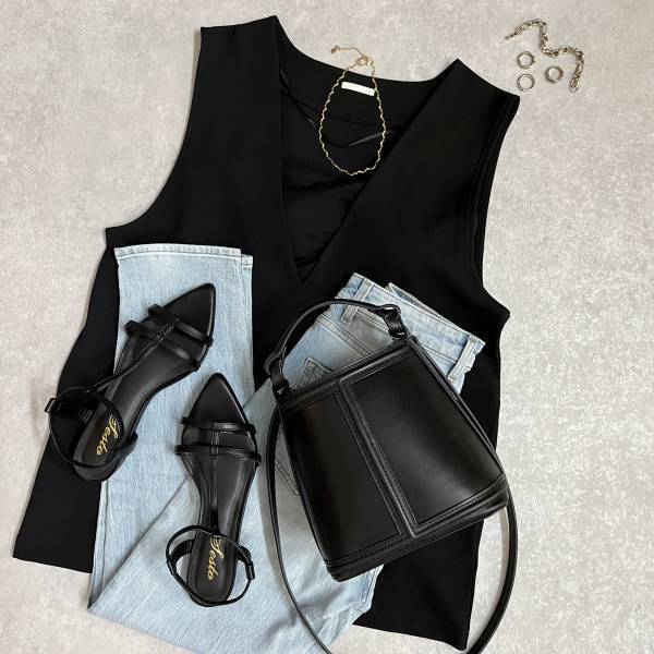 ＜これは買い＞「色々なインナーに大活躍！」【ユニクロ】「機能性抜群」な“チューブトップ”特集