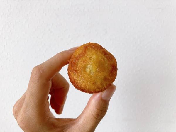 ＜まるでケーキ屋さん＞「本格的」で超「絶品」！！【セブンイレブン】「ふんわりしっとり」生地の“プチケーキバナナ”紹介