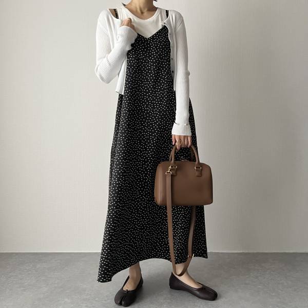 ＜持っていて損ナシ＞ロングシーズン「大活躍」する！！【UNIQLO】の「着回ししやすい」“アメスリタンク”