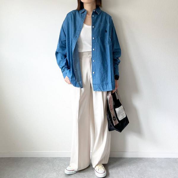 「キター ！！♡」「絶対追加しよ」【ユニクロ・GU】「シルエット大好きすぎ」な“ホワイトボトムス”コーデ集