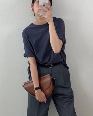 「買い足して、これで4色目」！！イロチ買い推奨！【ユニクロ】のキレイめな“タックワイド”が最強