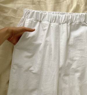 発売前から「問い合わせが殺到」可愛さに負けた…！【Samoyed】激かわデザインの”裾フリルボトム”