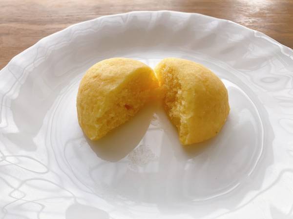 【ファミリーマート】3個で178円ってウソでしょ…！冷やしてむぎゅっと「レモンケーキ」爽やかでウマすぎる！