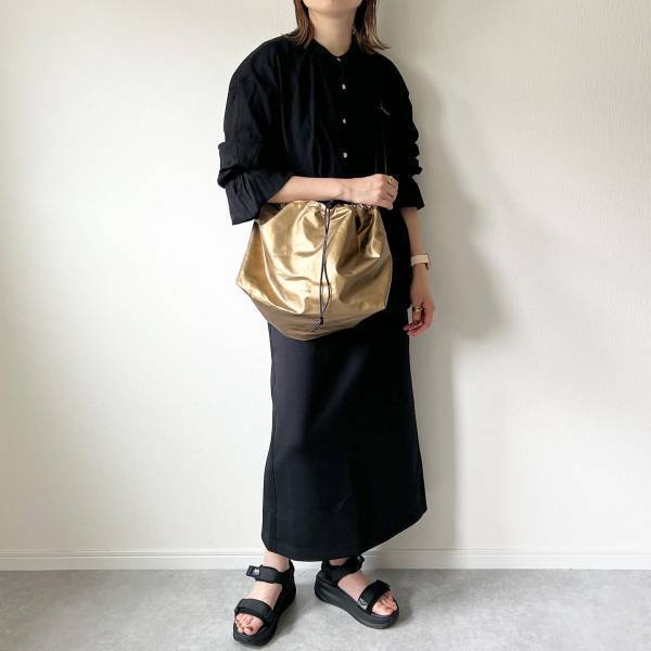 「イロチ買い検討中♡」【ユニクロ】穿き心地抜群って評判！ 話題の「楽かわスカート」