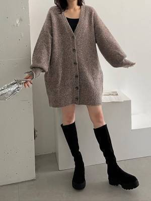 狙うべき新作って？【ローリーズファーム】今のうちに買っちゃいたい♡「秋冬カーデ」