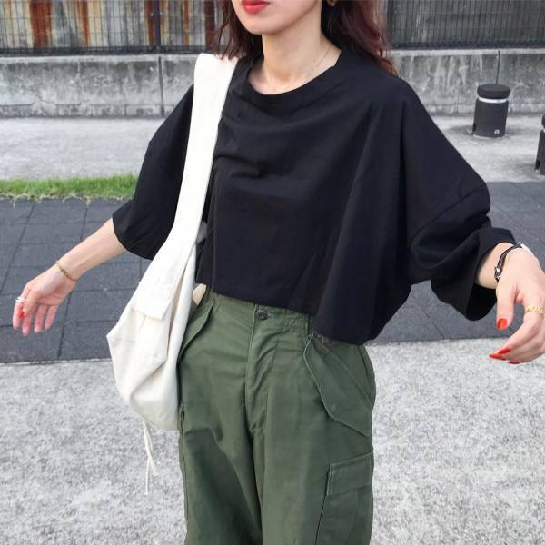 〈今夏も大流行中〉今っぽさ、全開♡「ショート丈トップス」