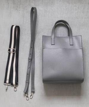 ＜レベル高っっ！！＞【グローバルワーク】オンオフ問わず大活躍！ 「シンプルバッグ」