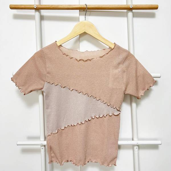 ＜可愛すぎて即決＞1089円（税込）はヤバ！天才級！【しまむら】生地が「最高」な“メロウトップス”2選