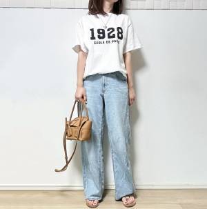 「買っても飽きずに着られちゃう♡」【GU】白トップスにも相性抜群！「淡色デニム」