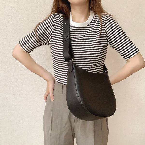 「再販」待ってた「人気商品」♡【ユニクロ】”レザータッチワンハンドルバッグ”は持っていて「損はない」！！