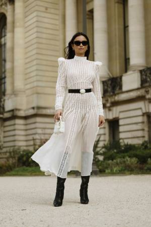 「秋もやっぱり白が着たい！」海外ファッショニスタに学ぶ秋に着るホワイトコーデ5選