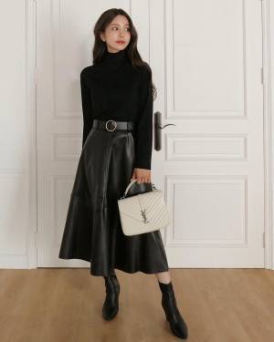 見逃し厳禁！レトロ感が可愛い♡【秋スカート】