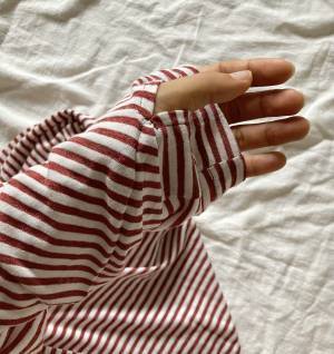 ＜めちゃくちゃ可愛すぎ＞「質感がたまらない♡」【しまむら】「今から着られる」秋っぽ“トップス”紹介