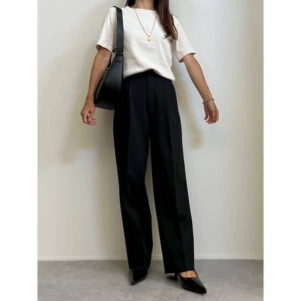 ＜再販してゲット＞「オールシーズン使える」って最ッ高！【ユニクロ】大人気！“バッグ＆ボトムス”コーデ特集